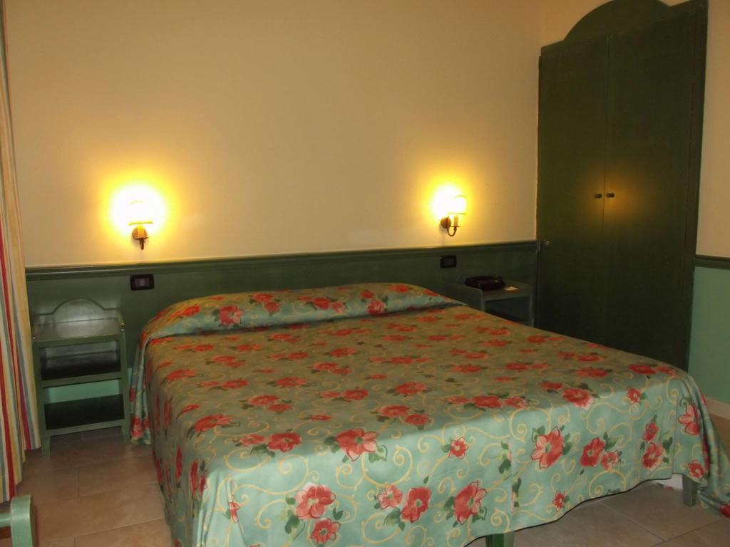Acos Marsala City Hotel 部屋 写真